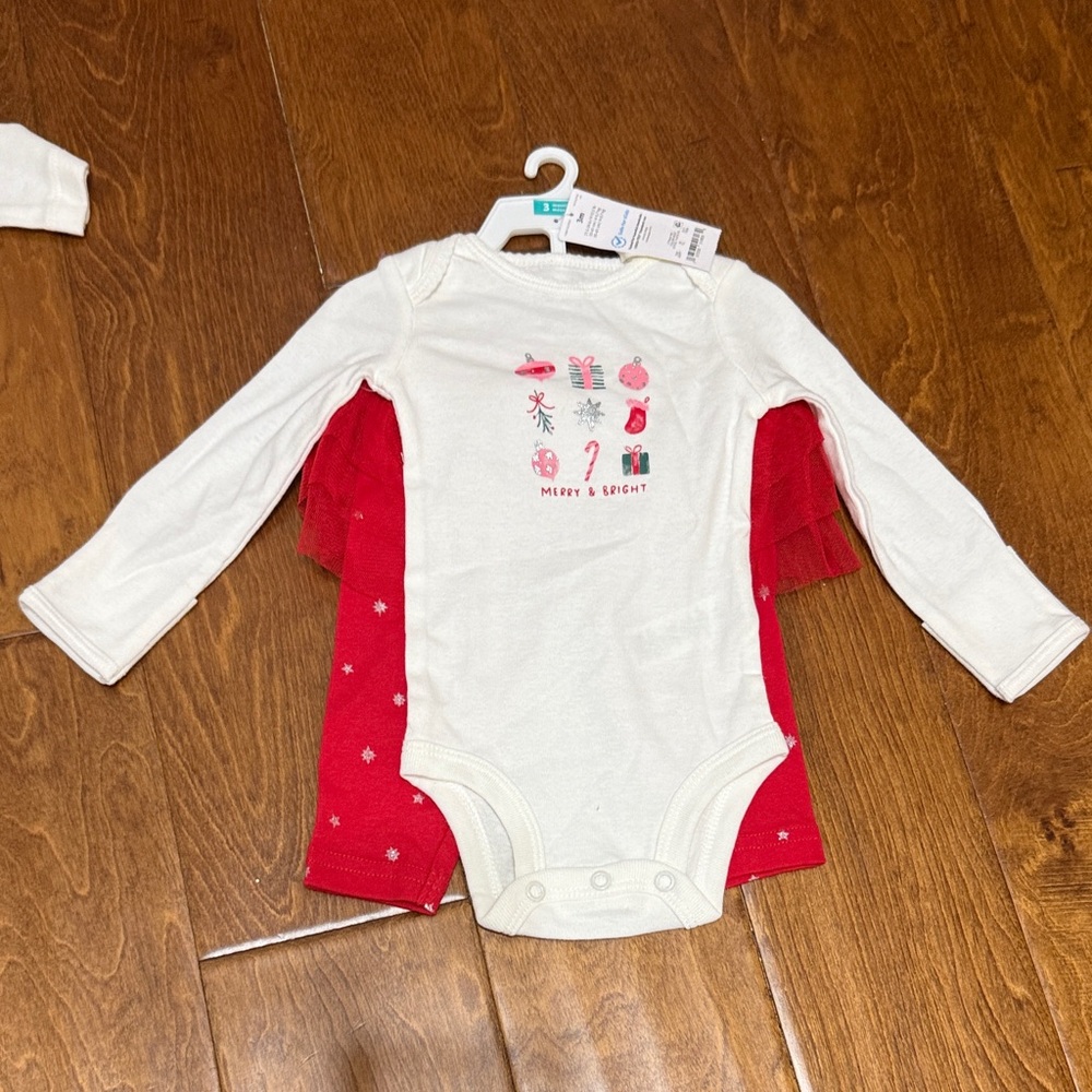 NWT Size 3M Carters Merry and Bright Red and white set - Picture 1 of 3